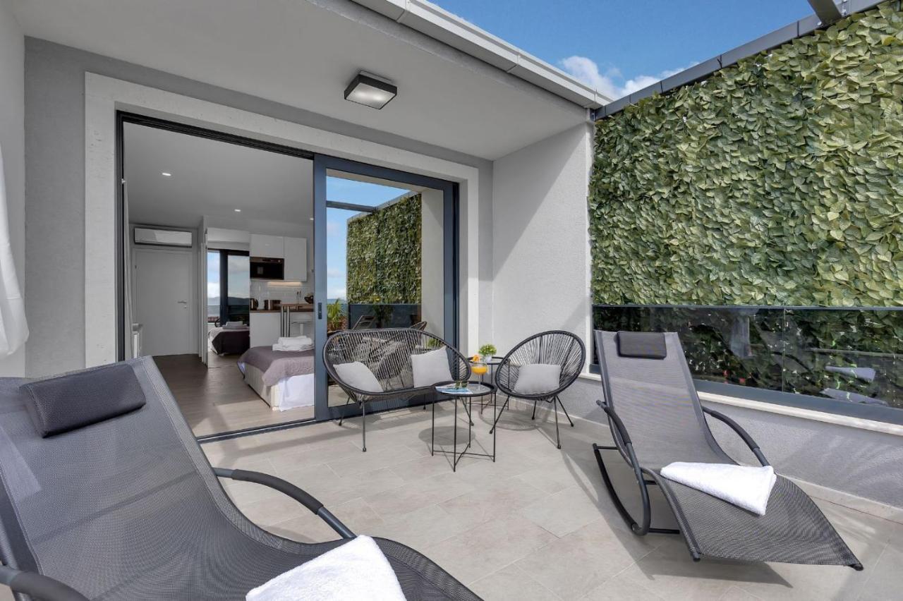 Apartments Lucky Brela Exterior photo